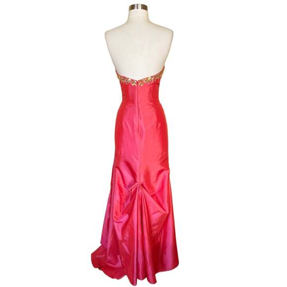 Elegant Strapless Pink Prom Dress - Picture 13 of 15